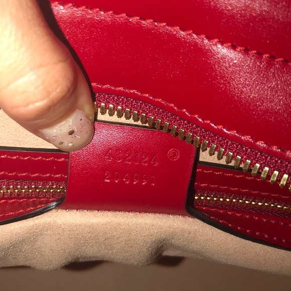 SOLD! NEW! Gucci Signature Leather Tote - Picture 7 of 7